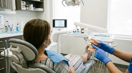 Prevenção contínua após limpeza dentária em Ribeirão Preto.